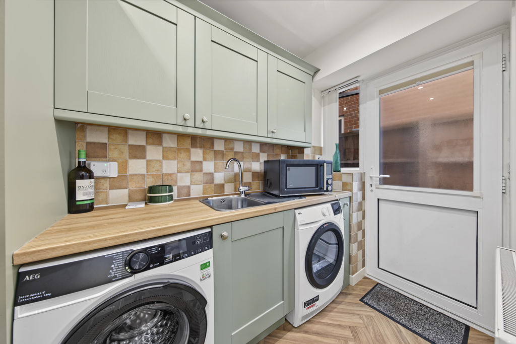 Delves Close Walton